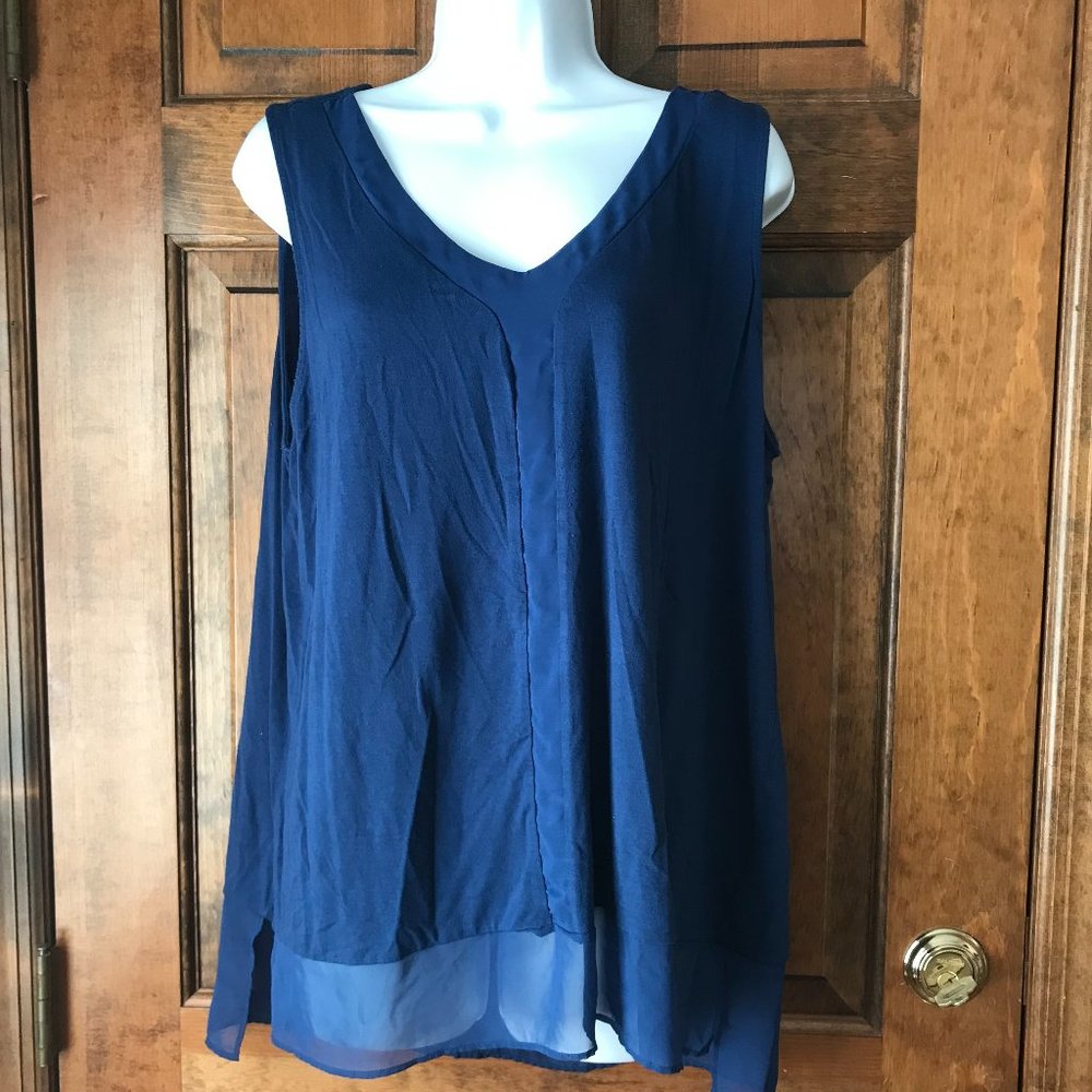 Simply Styled Navy Pullover Tank w/Chiffon Hemline X-Large